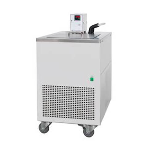What Are Water Baths Used For? Common Lab Applications
